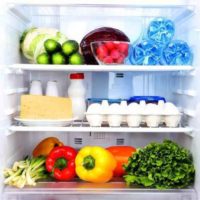 Какие продукты нельзя хранить в холодильнике и почему?